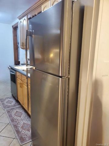 33-44 Junction Boulevard 6X, Jackson Heights, NY 11372