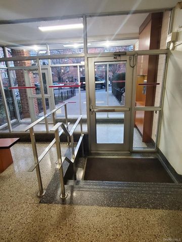 33-44 Junction Boulevard 6X, Jackson Heights, NY 11372