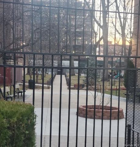 33-44 Junction Boulevard 6X, Jackson Heights, NY 11372