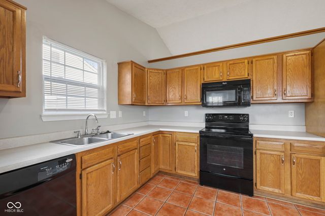 908 Washington Cove Lane, Indianapolis, IN 46229