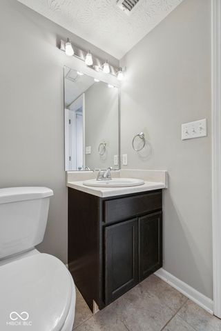 908 Washington Cove Lane, Indianapolis, IN 46229