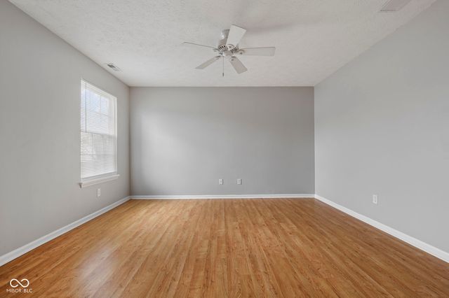 908 Washington Cove Lane, Indianapolis, IN 46229