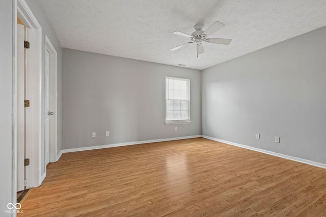 908 Washington Cove Lane, Indianapolis, IN 46229