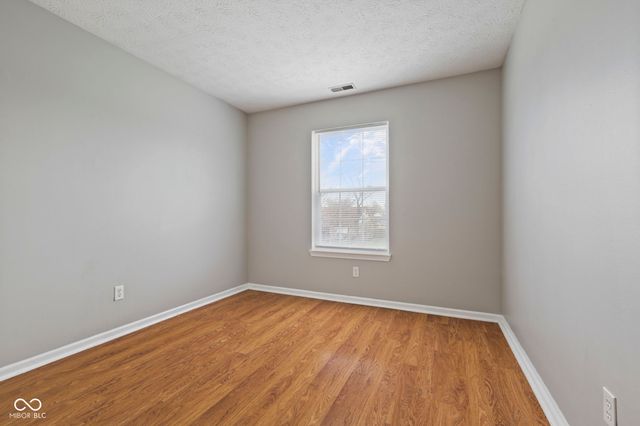 908 Washington Cove Lane, Indianapolis, IN 46229