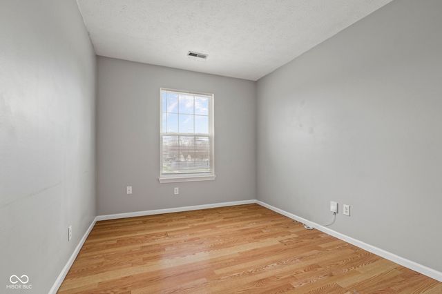 908 Washington Cove Lane, Indianapolis, IN 46229