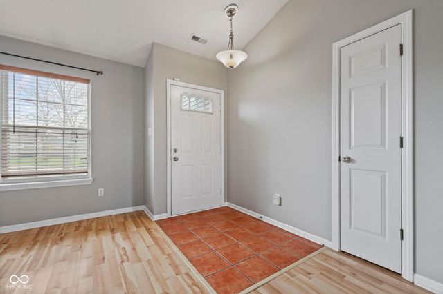 908 Washington Cove Lane, Indianapolis, IN 46229