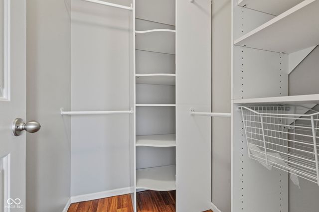 908 Washington Cove Lane, Indianapolis, IN 46229