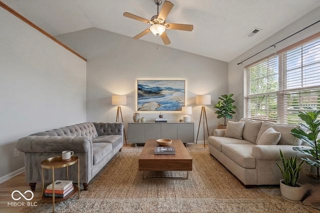 908 Washington Cove Lane, Indianapolis, IN 46229