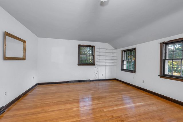 15 Wagontrail Road, Chelmsford, MA 01824