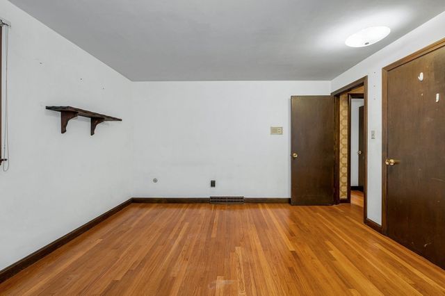 15 Wagontrail Road, Chelmsford, MA 01824