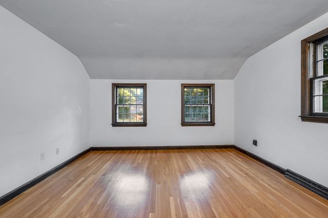 15 Wagontrail Road, Chelmsford, MA 01824