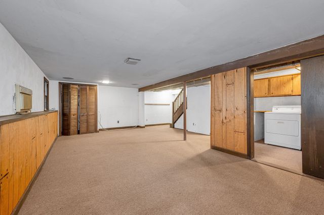 15 Wagontrail Road, Chelmsford, MA 01824