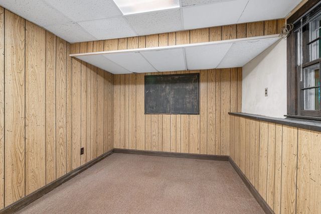 15 Wagontrail Road, Chelmsford, MA 01824
