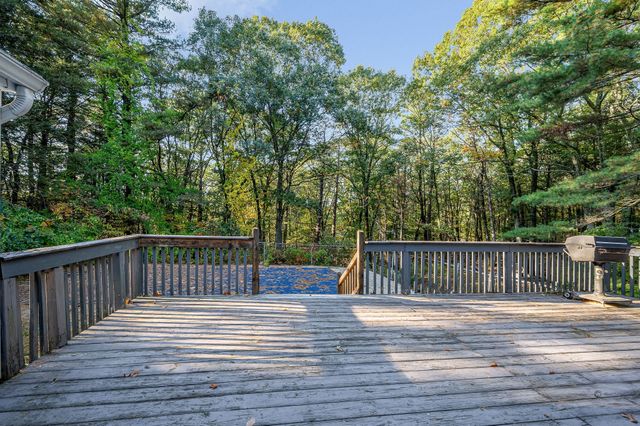15 Wagontrail Road, Chelmsford, MA 01824