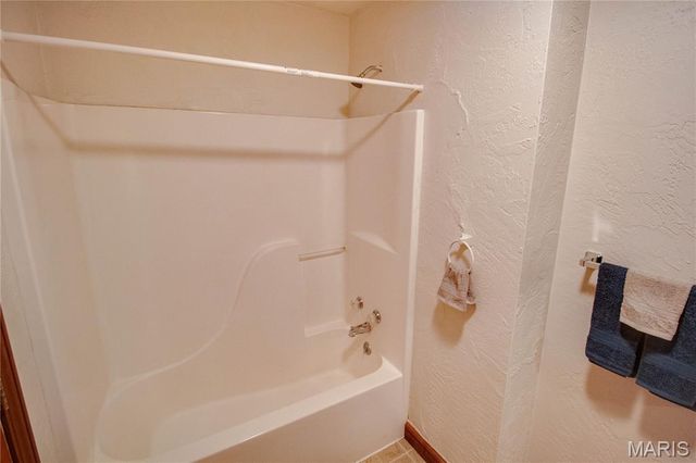 1155 Washington Avenue, Alton, IL 62002