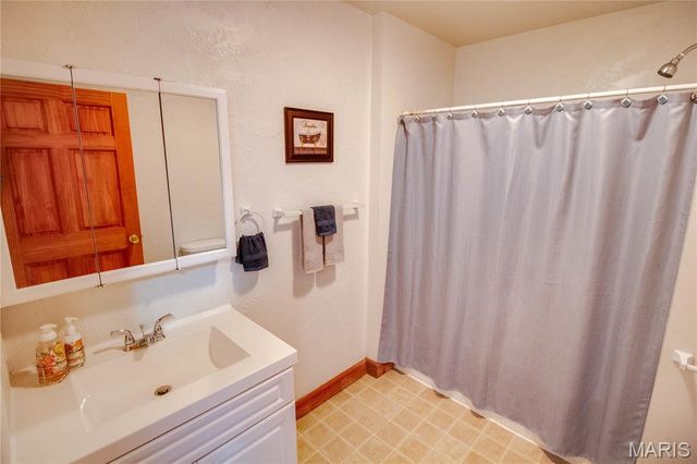 1155 Washington Avenue, Alton, IL 62002