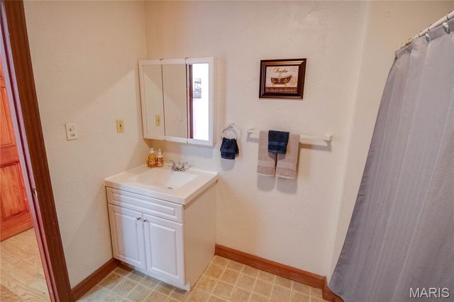 1155 Washington Avenue, Alton, IL 62002