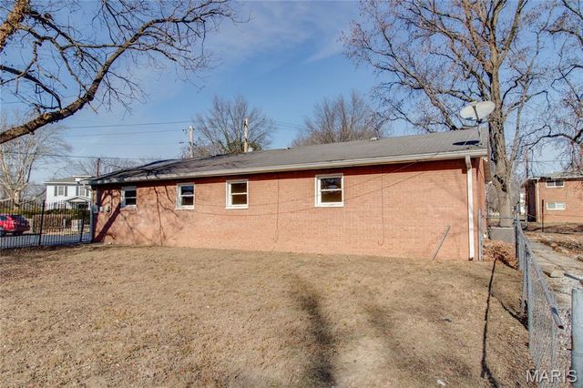 1155 Washington Avenue, Alton, IL 62002