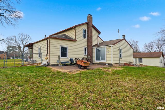 805 W MAIN Street, Elmwood, IL 61529