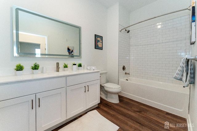 18 West Main Street 204, Bound Brook, NJ 08805