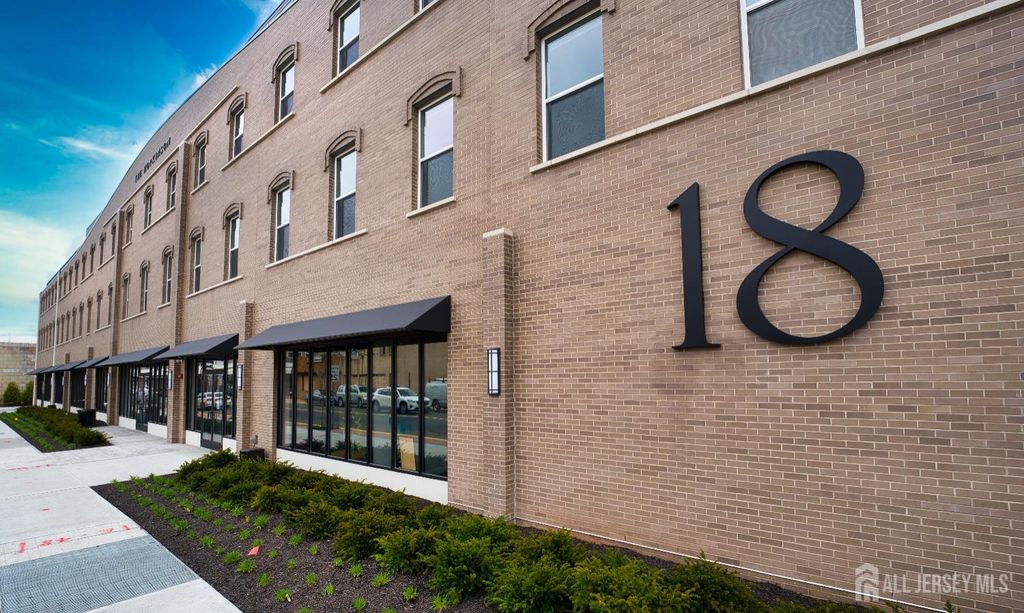 18 West Main Street 204, Bound Brook, NJ 08805