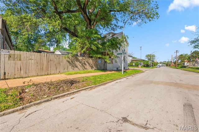 7300 Vermont Avenue, St Louis, MO 63111
