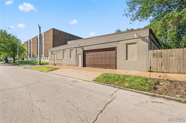 7300 Vermont Avenue, St Louis, MO 63111