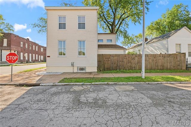 7300 Vermont Avenue, St Louis, MO 63111