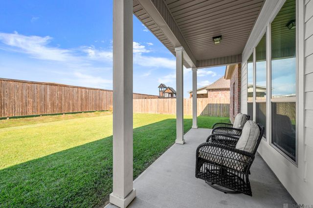 7203 Lillie Dr, Denham Springs, LA 70706