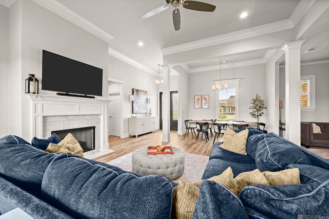 7203 Lillie Dr, Denham Springs, LA 70706