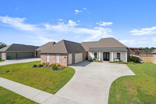 7203 Lillie Dr, Denham Springs, LA 70706