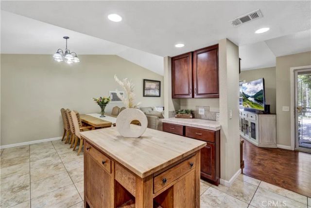 15166 Haddington Way, Victorville, CA 92394