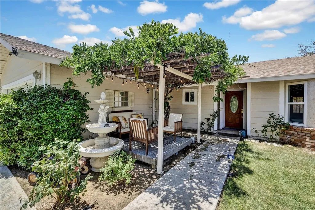 15166 Haddington Way, Victorville, CA 92394