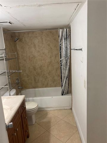 18330 NW 68th Ave G, Hialeah, FL 33015