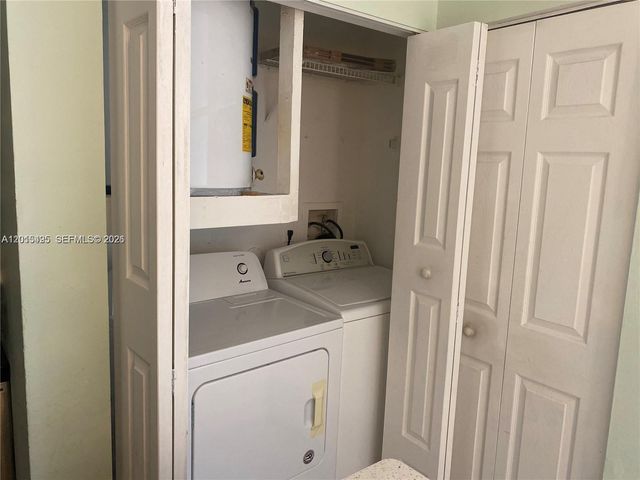 18330 NW 68th Ave G, Hialeah, FL 33015