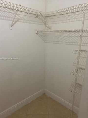 18330 NW 68th Ave G, Hialeah, FL 33015