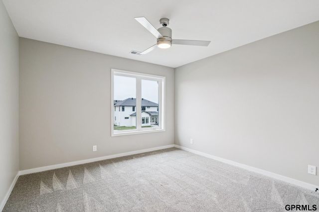 21143 Hartman Avenue, Elkhorn, NE 68022