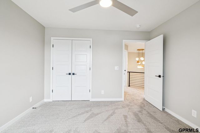 21143 Hartman Avenue, Elkhorn, NE 68022