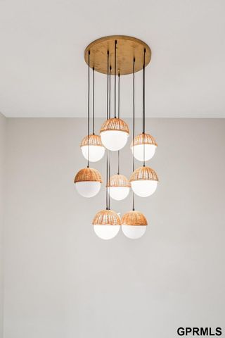 21143 Hartman Avenue, Elkhorn, NE 68022