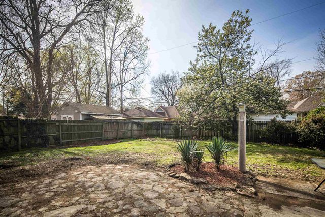 899 N BARKSDALE ST, Memphis, TN 38107