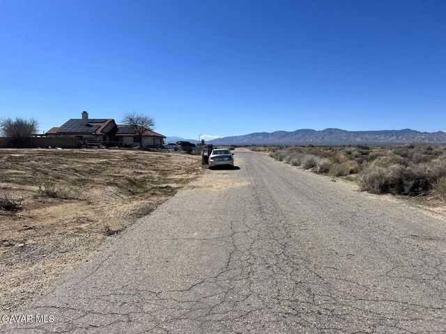 6837 Quezon Avenue, California City, CA 93505