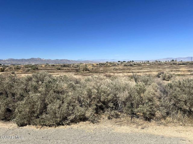 6837 Quezon Avenue, California City, CA 93505