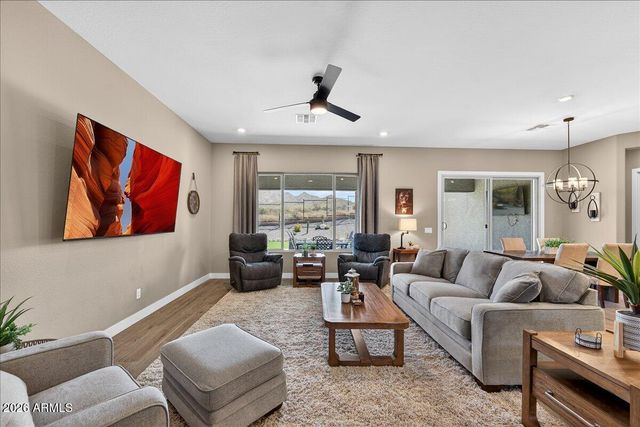 43423 N NATIONAL Court, New River, AZ 85087