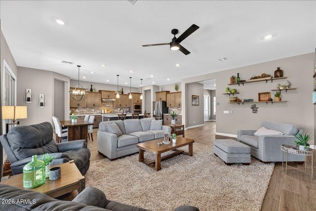 43423 N NATIONAL Court, New River, AZ 85087