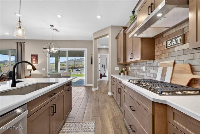 43423 N NATIONAL Court, New River, AZ 85087