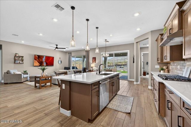 43423 N NATIONAL Court, New River, AZ 85087