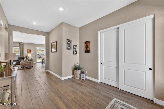 43423 N NATIONAL Court, New River, AZ 85087