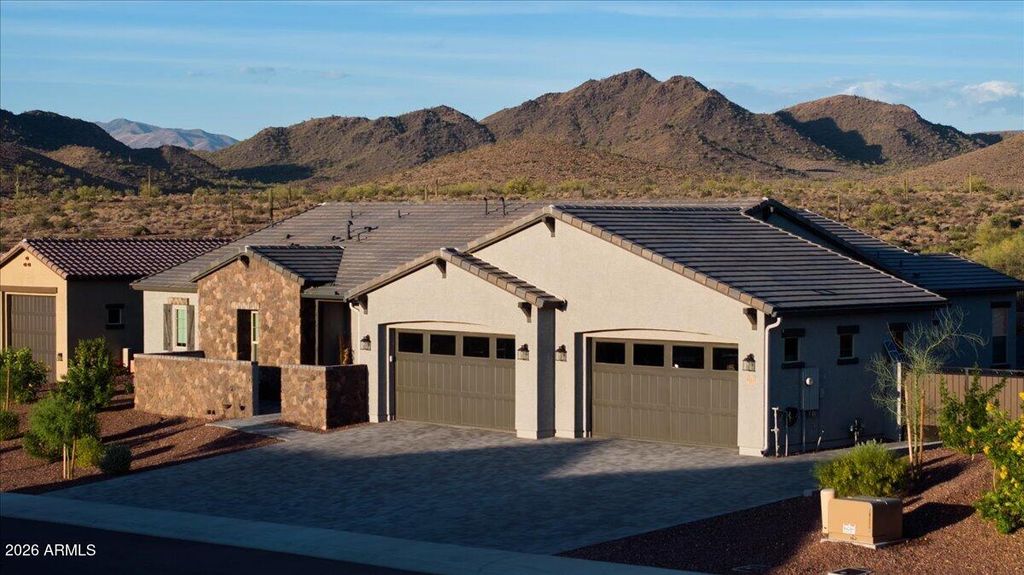 43423 N NATIONAL Court, Phoenix, AZ 85087 — photo 2