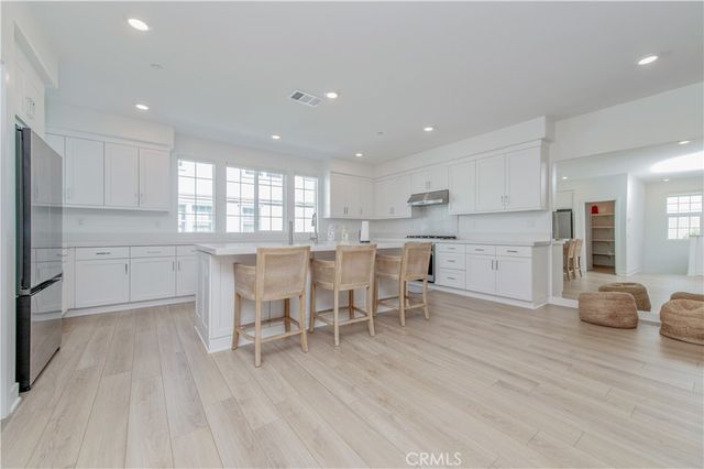 1092 N Anaheim Blvd 1, Anaheim, CA 92801