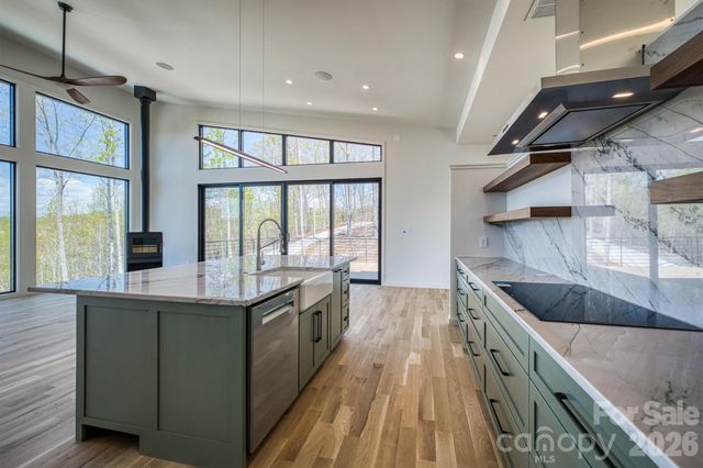 463 Summit Trail, Nebo, NC 28761